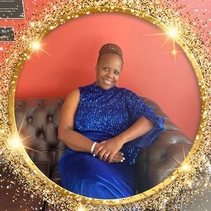 Meet your Posher, Lynda